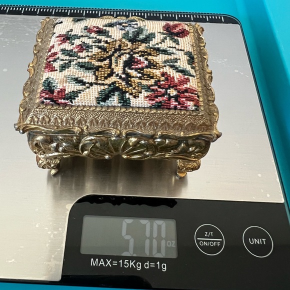 Vintage San Francisco Music Box Company Tapestry Lid Jewelry Box Gold Tone - Picture 13 of 13
